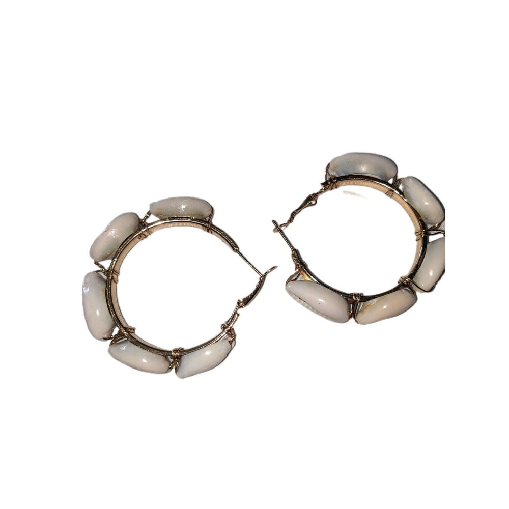 CosMos Shell Earrings Beige Hoop Gold Tone Metal.  Beach Cruise Seashore